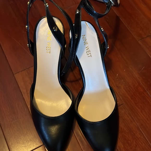 Nine West heels 3” heels size 7.5 - Picture 3 of 5
